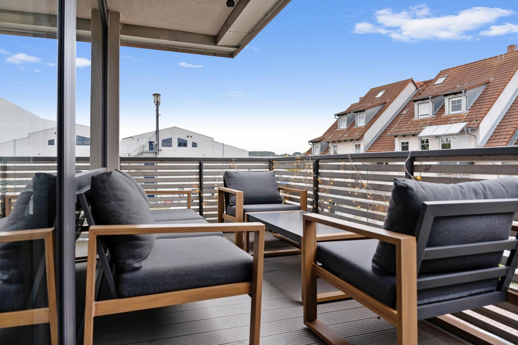Modern Style Business Suite - Office - Kitchen - Balcony Herzogenaurach Exterior foto
